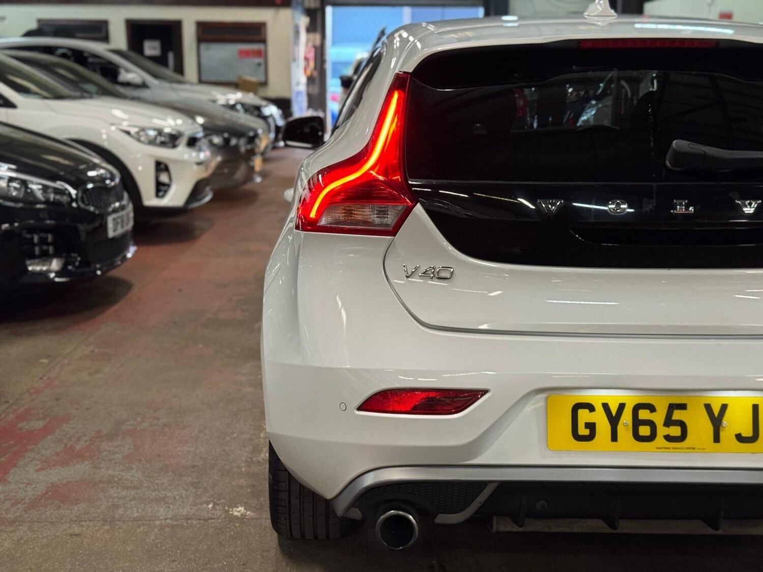 Used Volvo V40 2015 for sale - 77958289: Photo 13