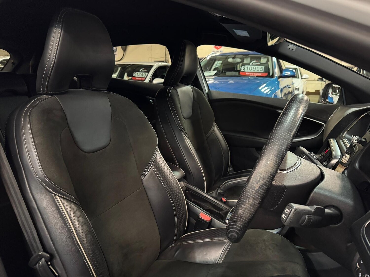 Used Volvo V40 2015 for sale - 77958289: Photo 17