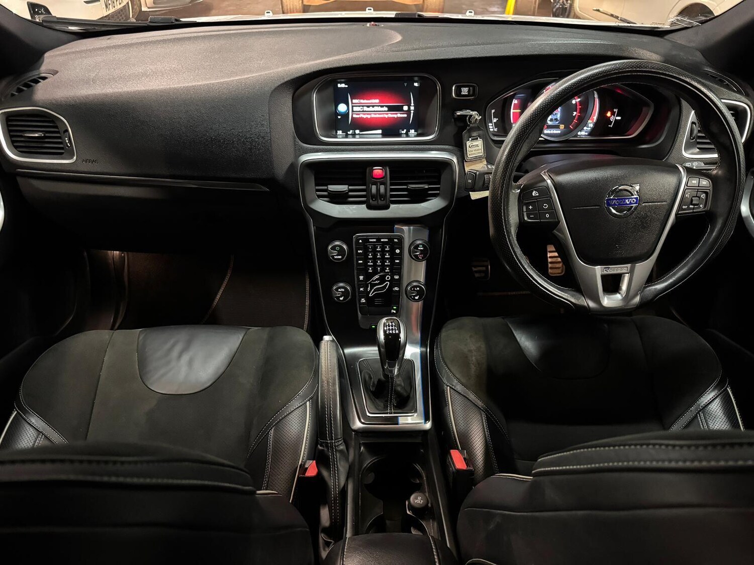 Used Volvo V40 2015 for sale - 77958289: Photo 22