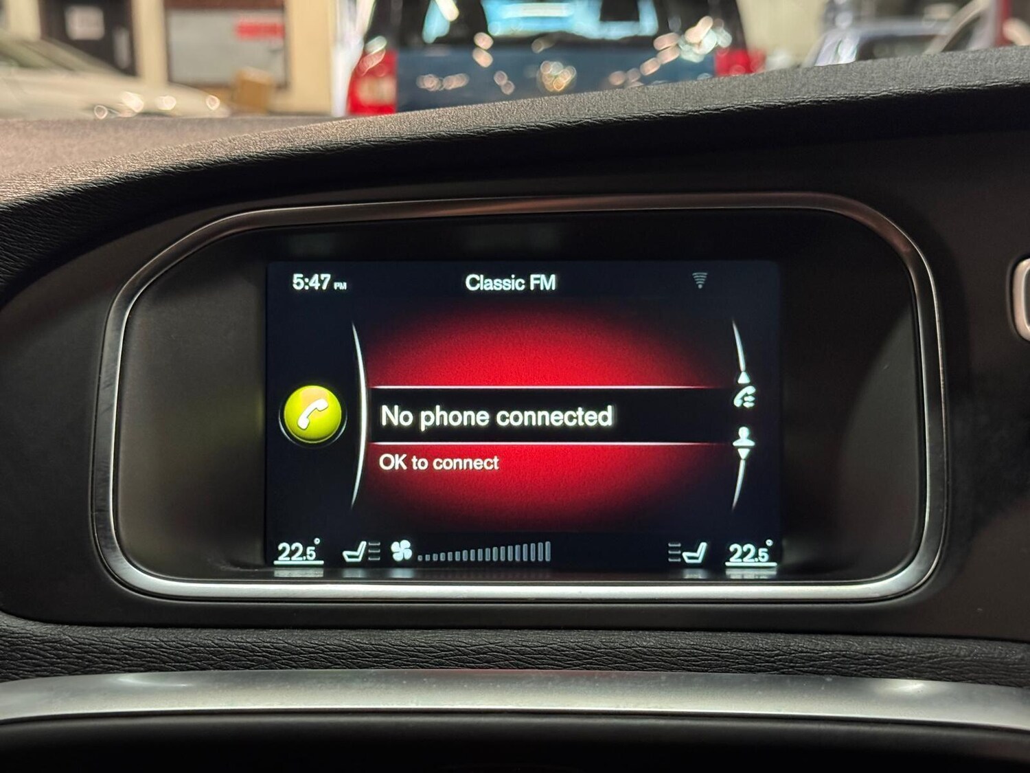 Used Volvo V40 2015 for sale - 77958289: Photo 29