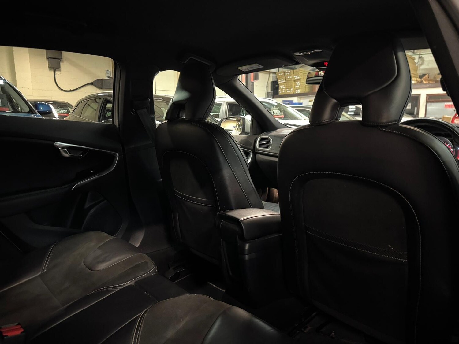 Used Volvo V40 2015 for sale - 77958289: Photo 42