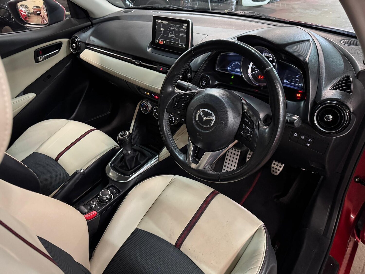 Used Mazda Mazda2 2015 for sale - 77510818: Photo 19