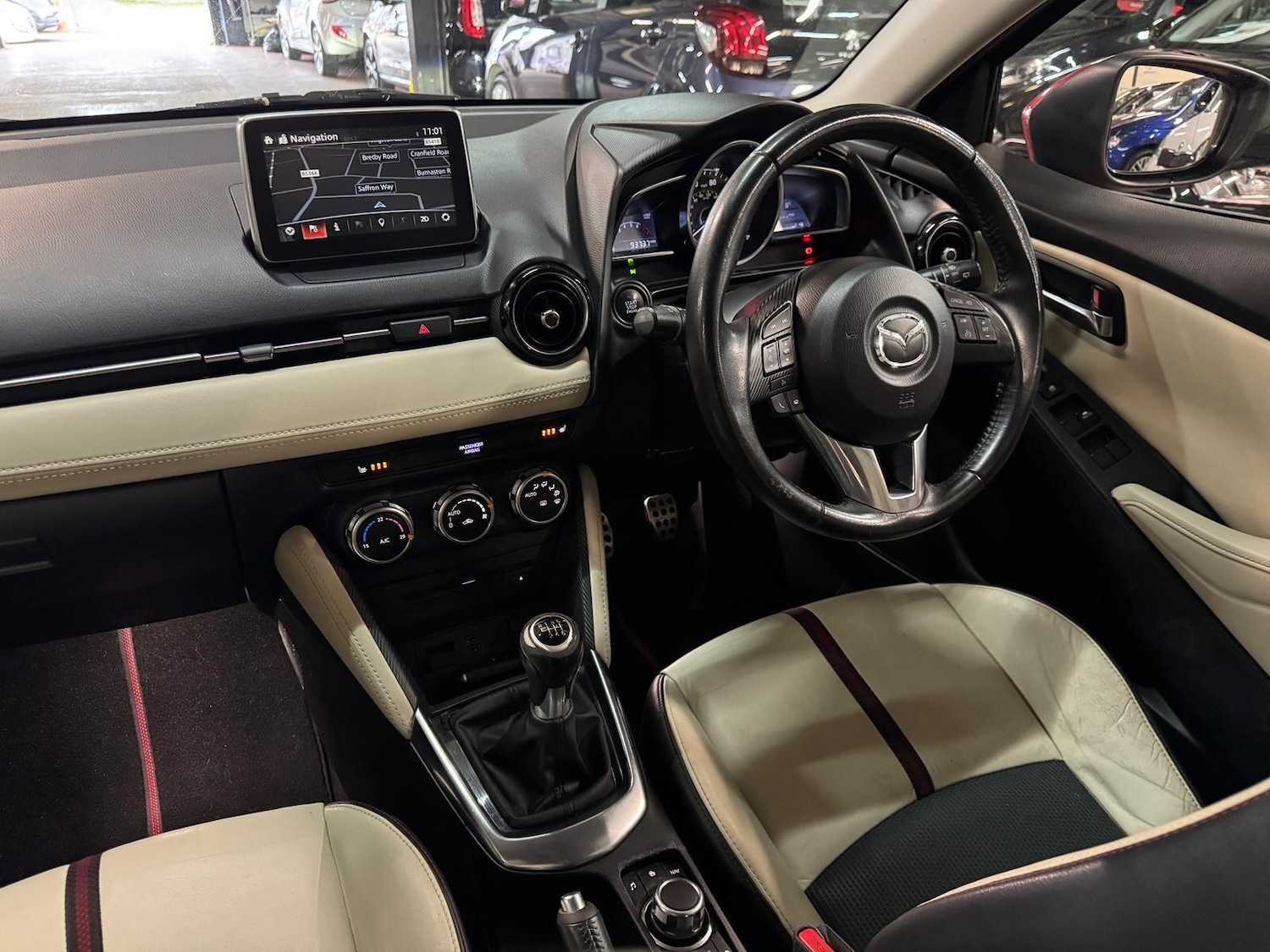 Used Mazda Mazda2 2015 for sale - 77510818: Photo 33