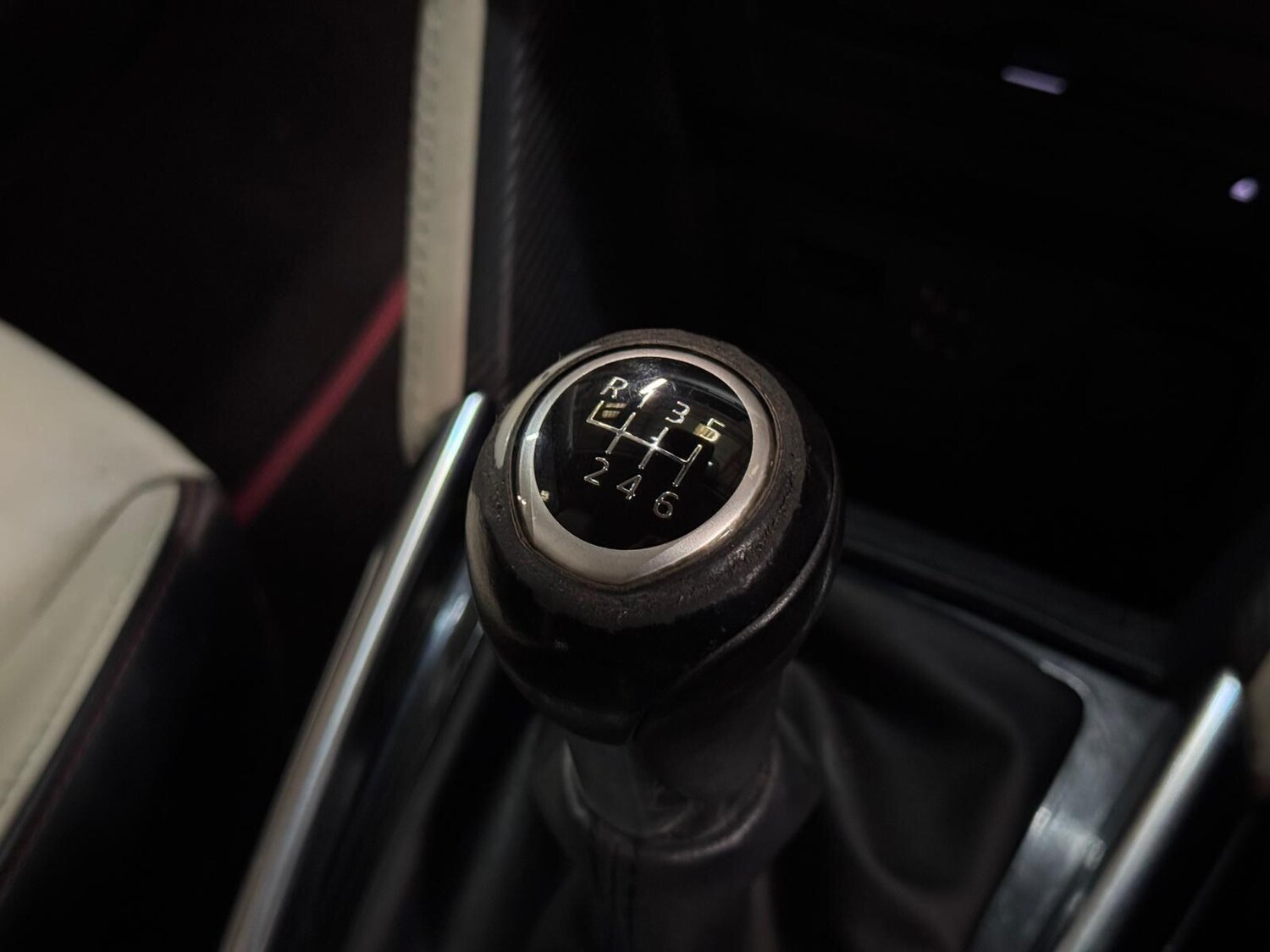 Used Mazda Mazda2 2015 for sale - 77510818: Photo 46