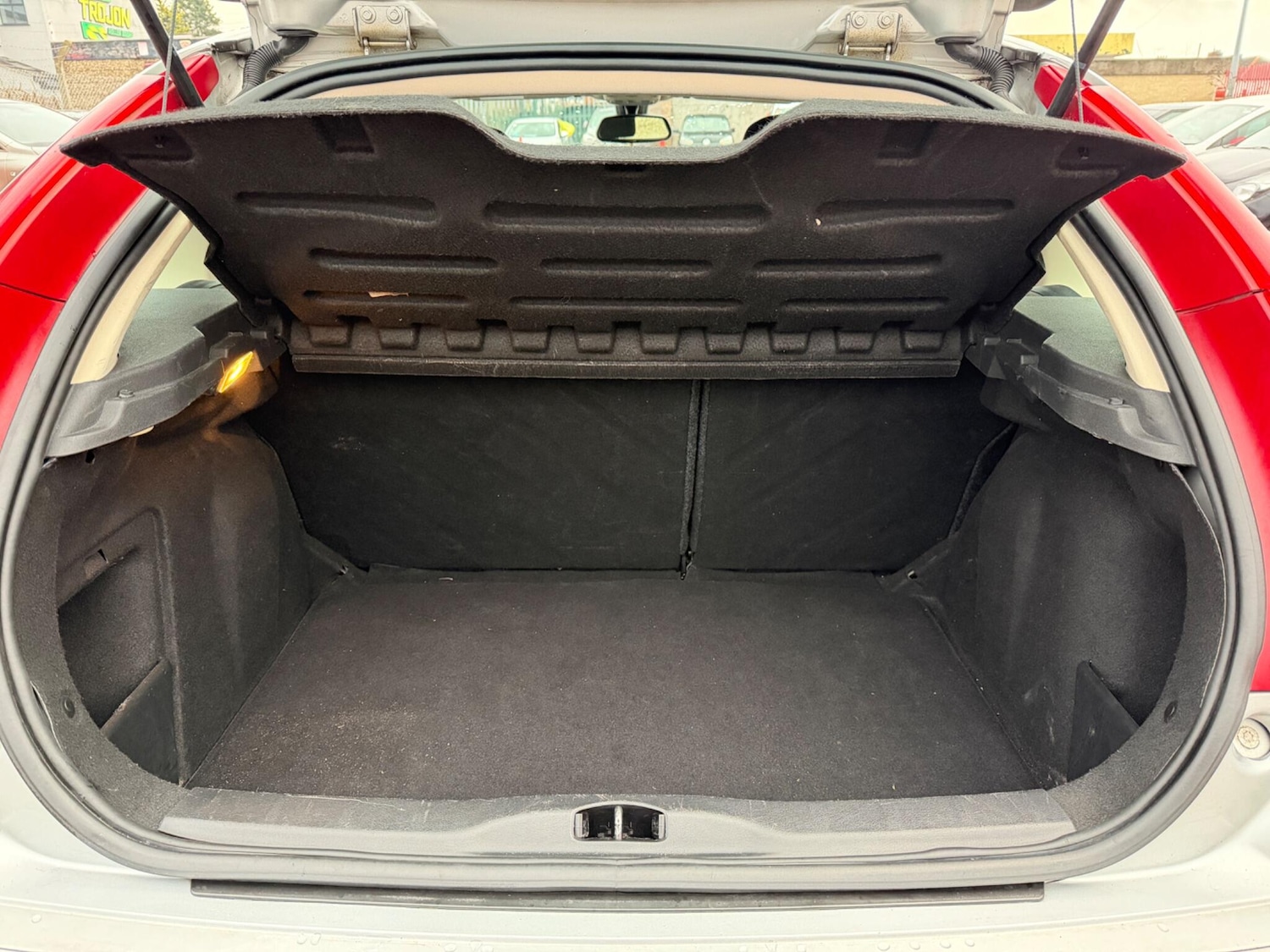 Used Citroen C4 2010 for sale - 77253690: Photo 16