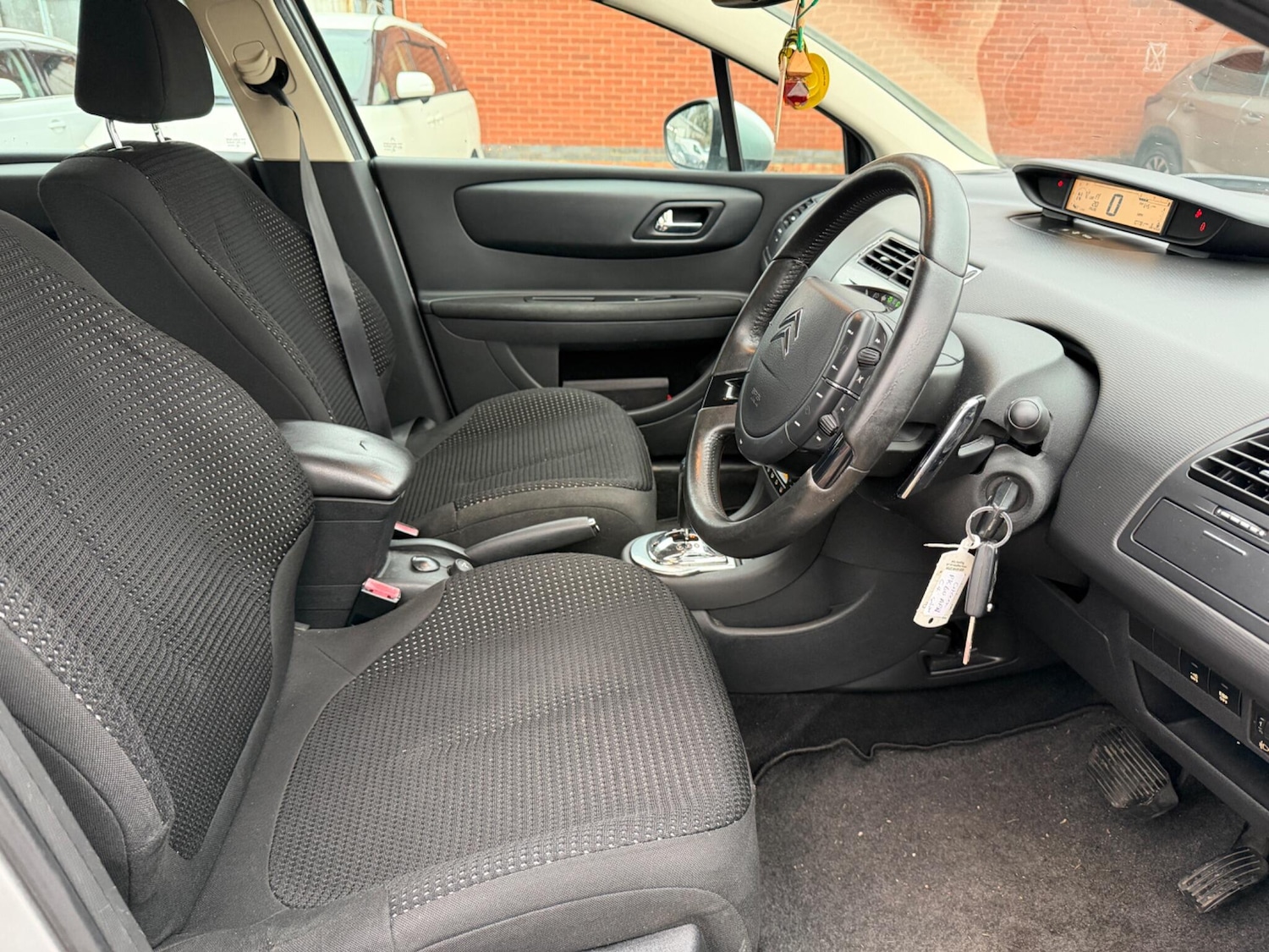 Used Citroen C4 2010 for sale - 77253690: Photo 8