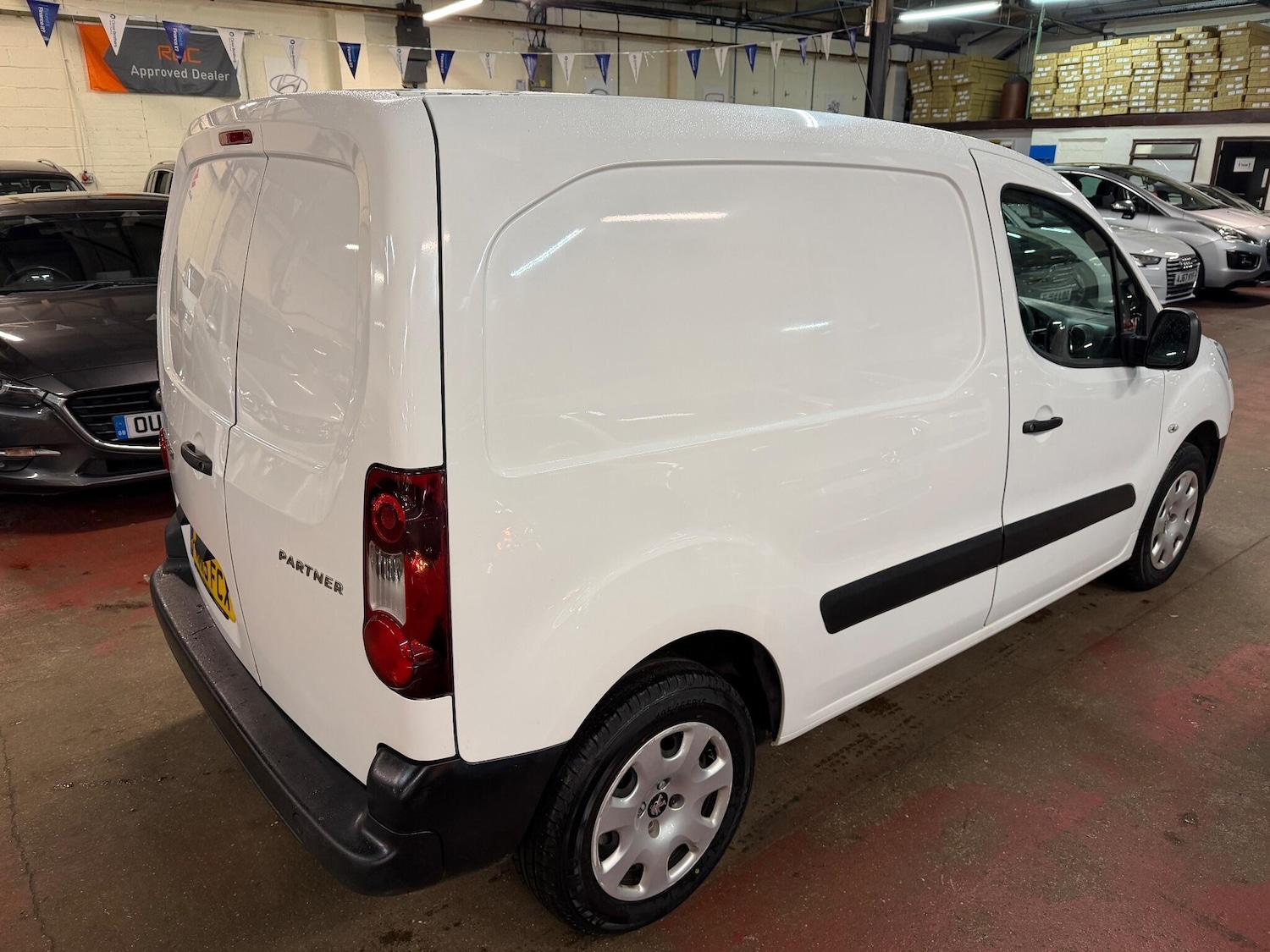 Used Peugeot Partner 2015 for sale - 76953565: Photo 12