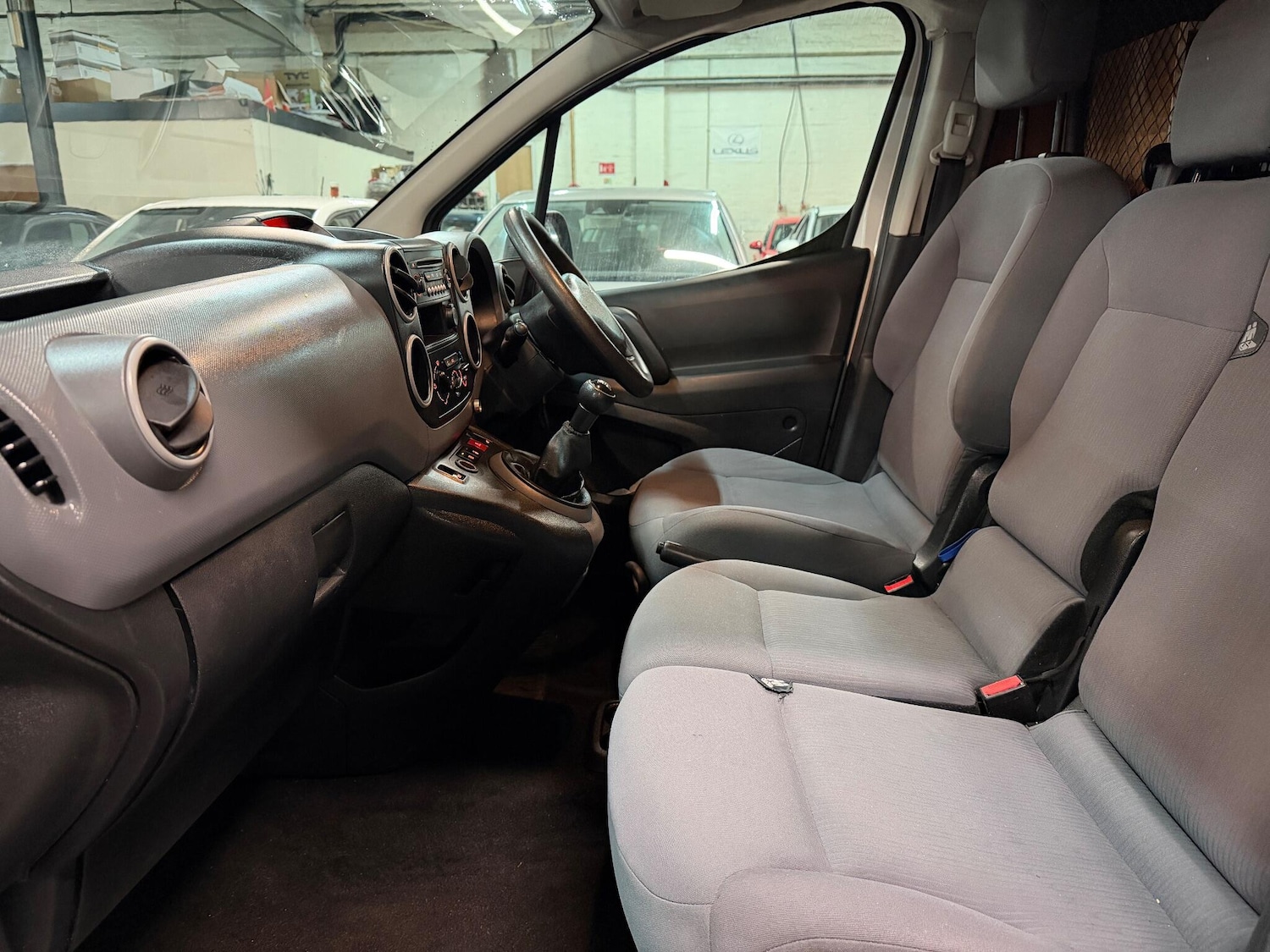 Used Peugeot Partner 2015 for sale - 76953565: Photo 22