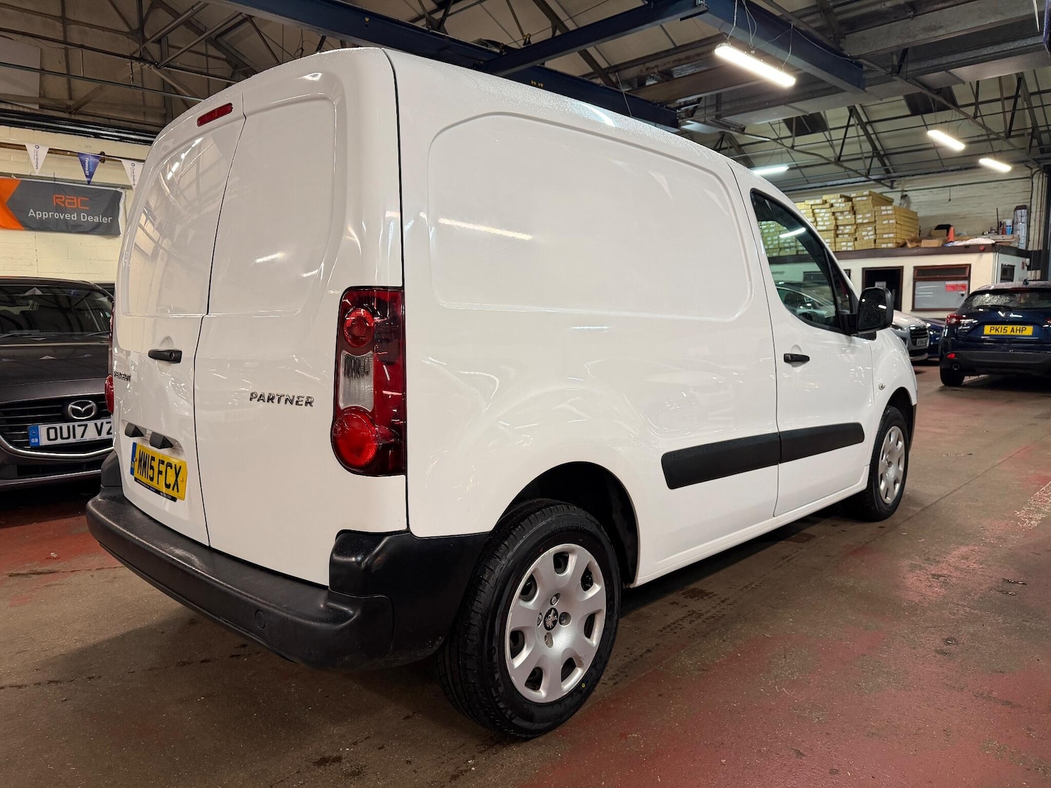 Used Peugeot Partner 2015 for sale - 76953565: Photo 4