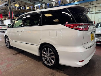 Used Toyota Estima 2017 for sale - 79337655: Photo