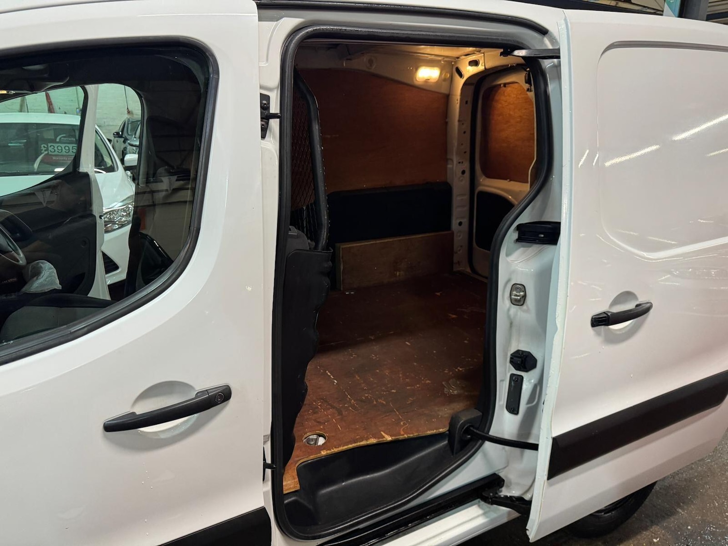 Used Citroen Berlingo 2017 for sale - 76996059: Photo 15