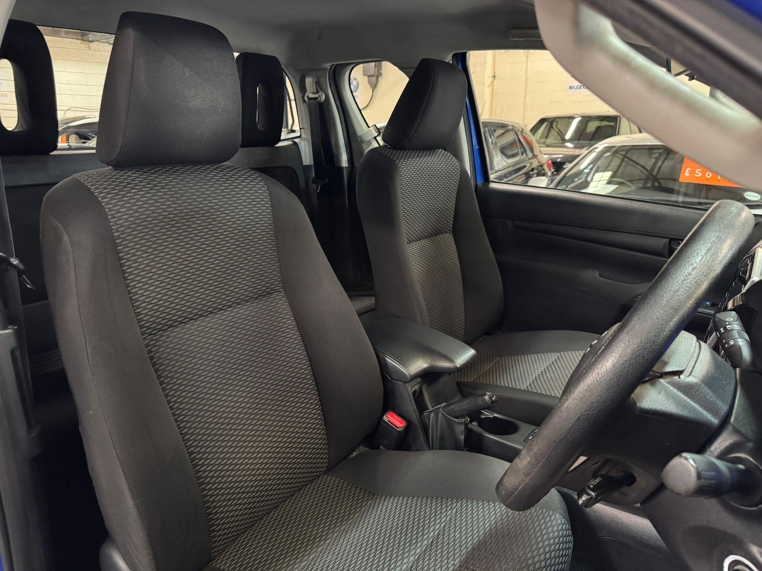 Used Toyota Hilux 2017 for sale - 76020989: Photo 21