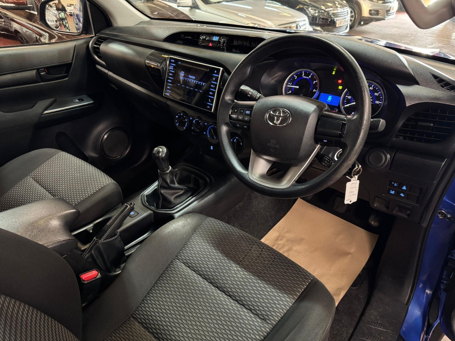 Used Toyota Hilux 2017 for sale - 76020989: Photo 22