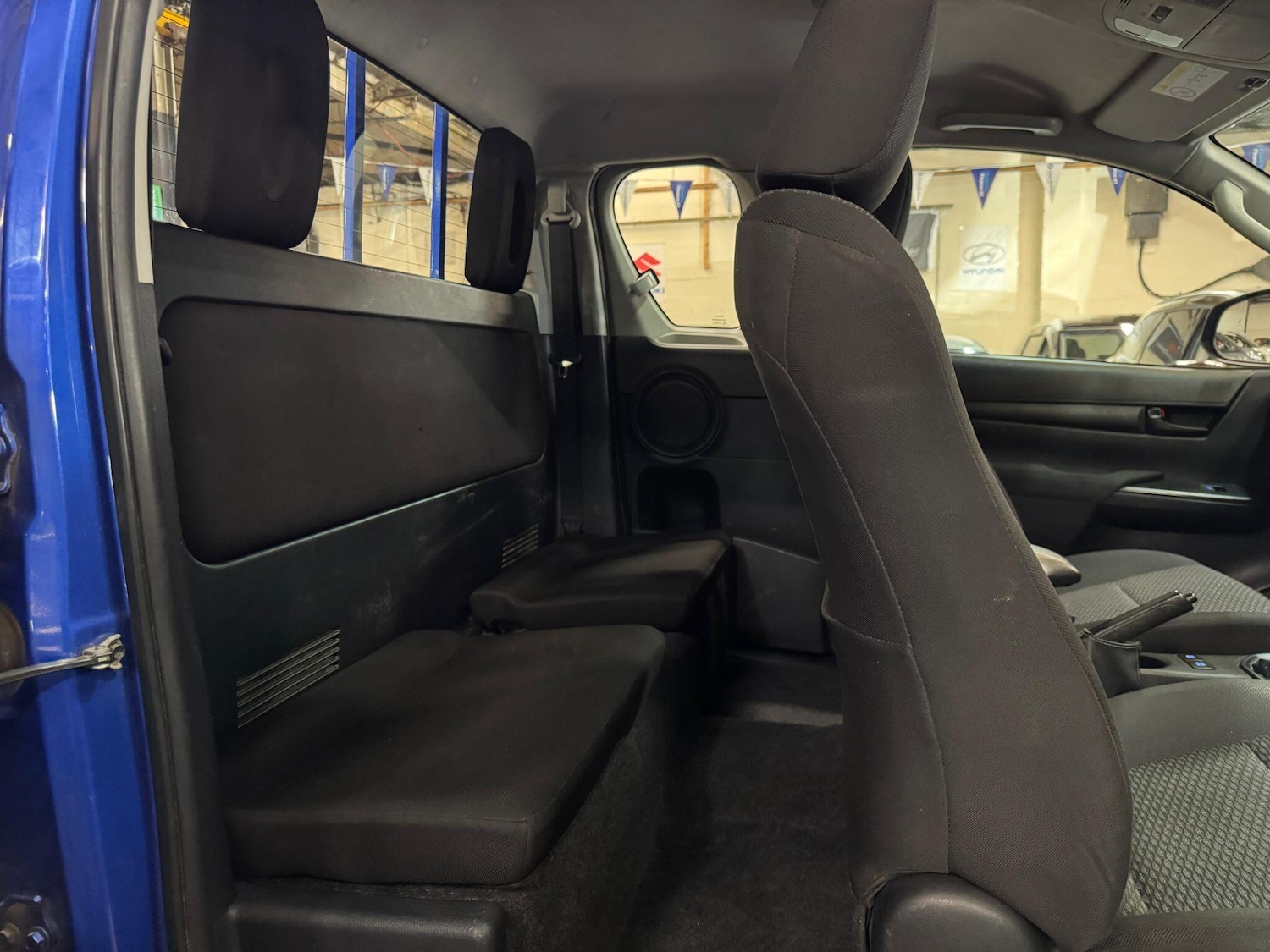 Used Toyota Hilux 2017 for sale - 76020989: Photo 28
