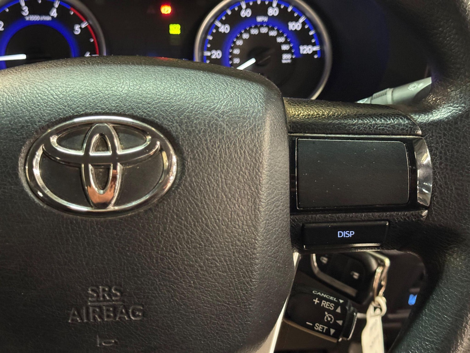 Used Toyota Hilux 2017 for sale - 76020989: Photo 36
