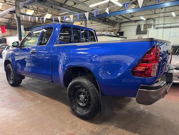 Used Toyota Hilux 2017 for sale - 76020989: Photo 4