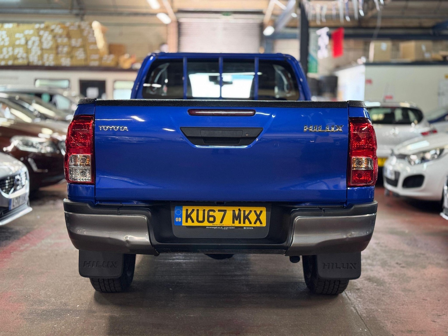 Used Toyota Hilux 2017 for sale - 76020989: Photo 5
