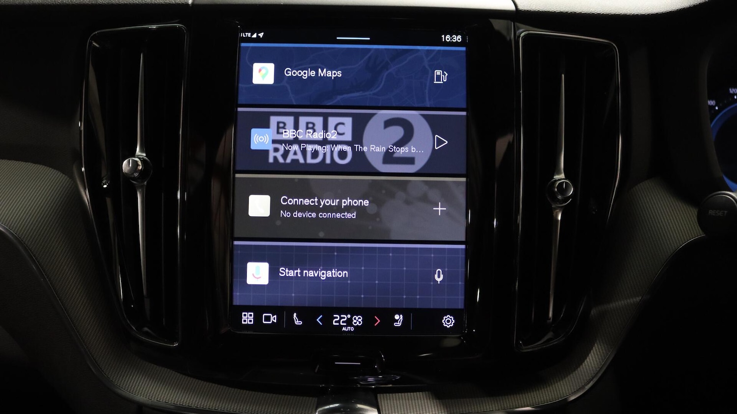 Used Volvo XC60 2025 for sale - 76109203: Photo 12
