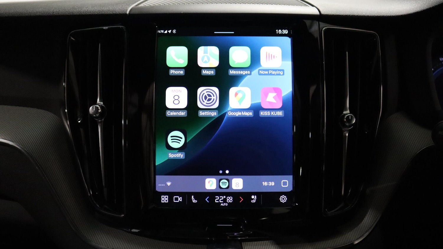 Used Volvo XC60 2025 for sale - 76109203: Photo 40