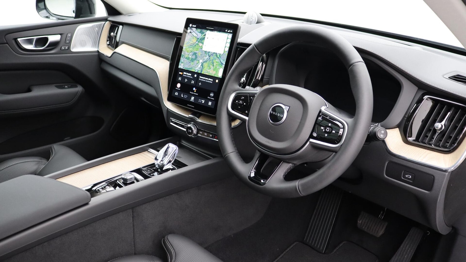 Used Volvo XC60 2025 for sale - 76072583: Photo 4