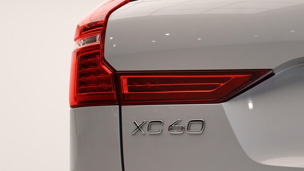 Used Volvo XC60 2022 for sale - 75658098: Photo 37