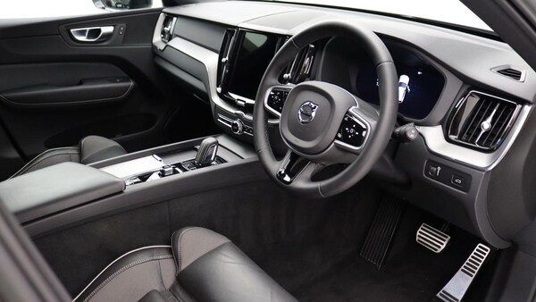 Used Volvo XC60 2022 for sale - 75658098: Photo 4