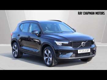 (25) - B3 (P) Plus Dark (Rear Camera, Heated Seats, BLIS, Apple CarPlay) 5-Door