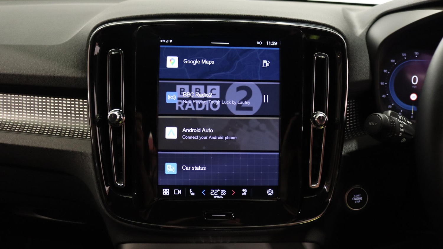 Used Volvo XC40 2025 for sale - 76059417: Photo 12