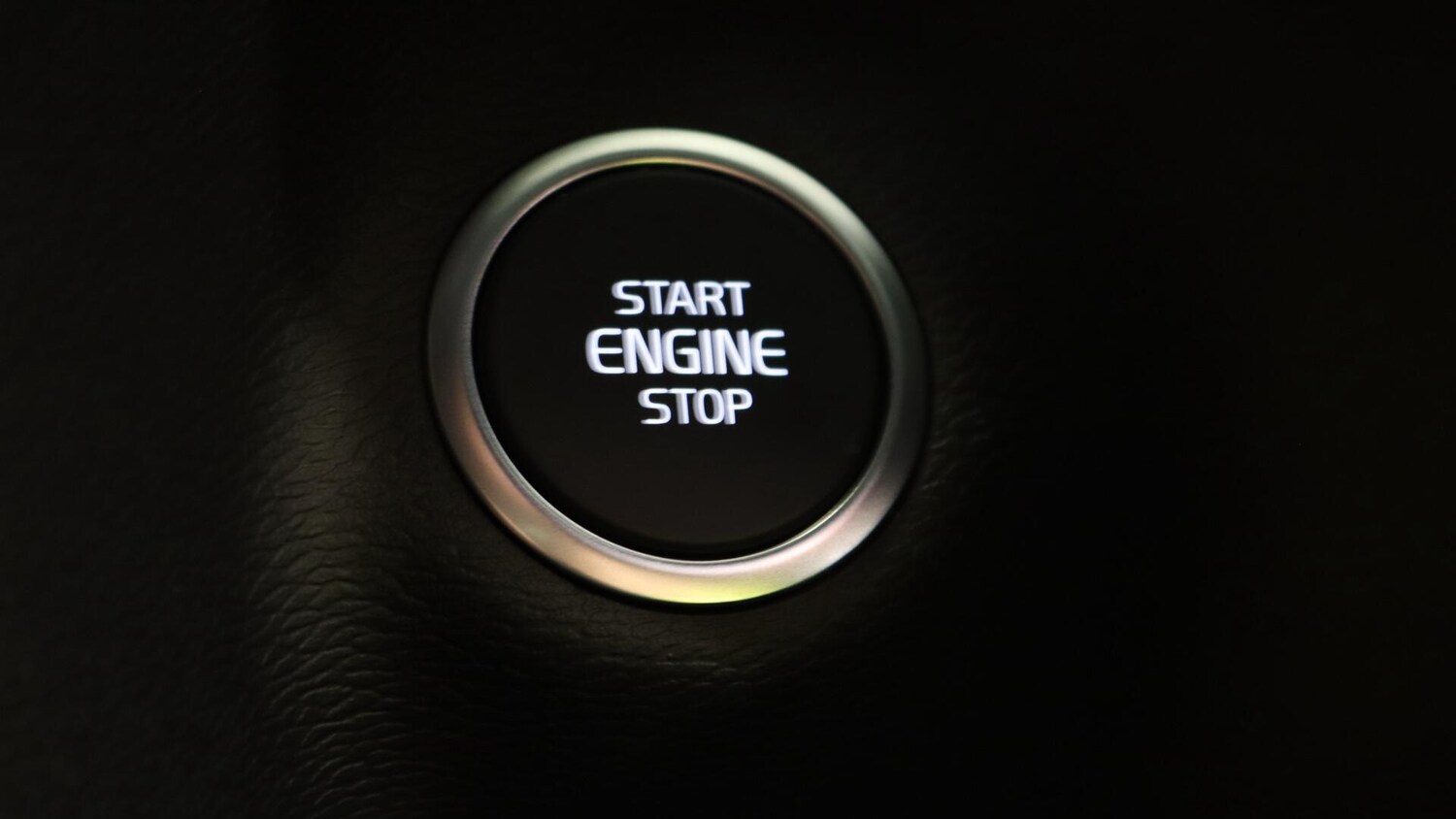 Used Volvo XC40 2025 for sale - 76059417: Photo 24