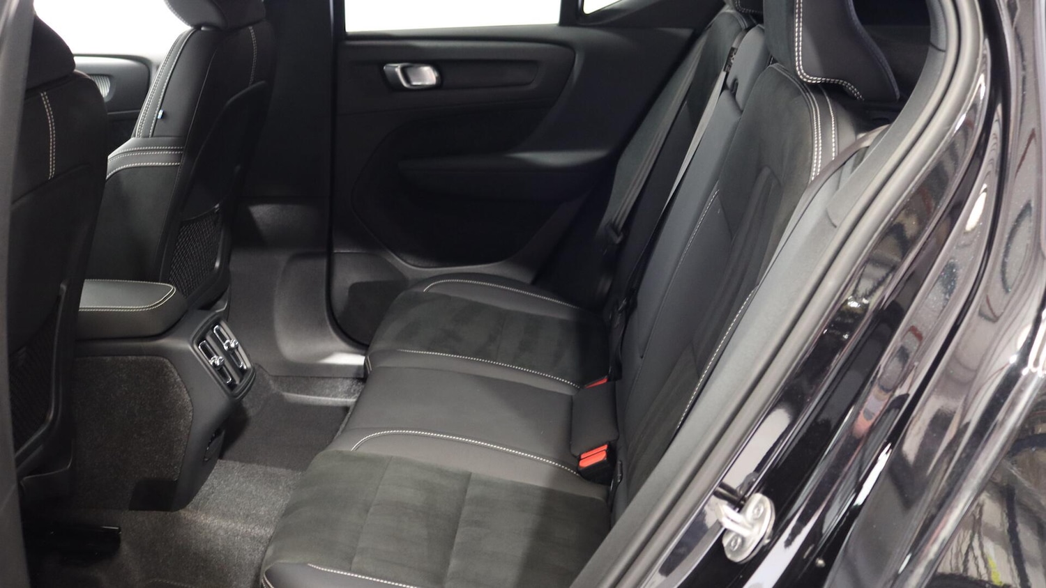 Used Volvo XC40 2025 for sale - 76059417: Photo 27
