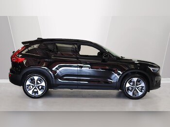 Used Volvo XC40 2025 for sale - 76059417: Photo 3