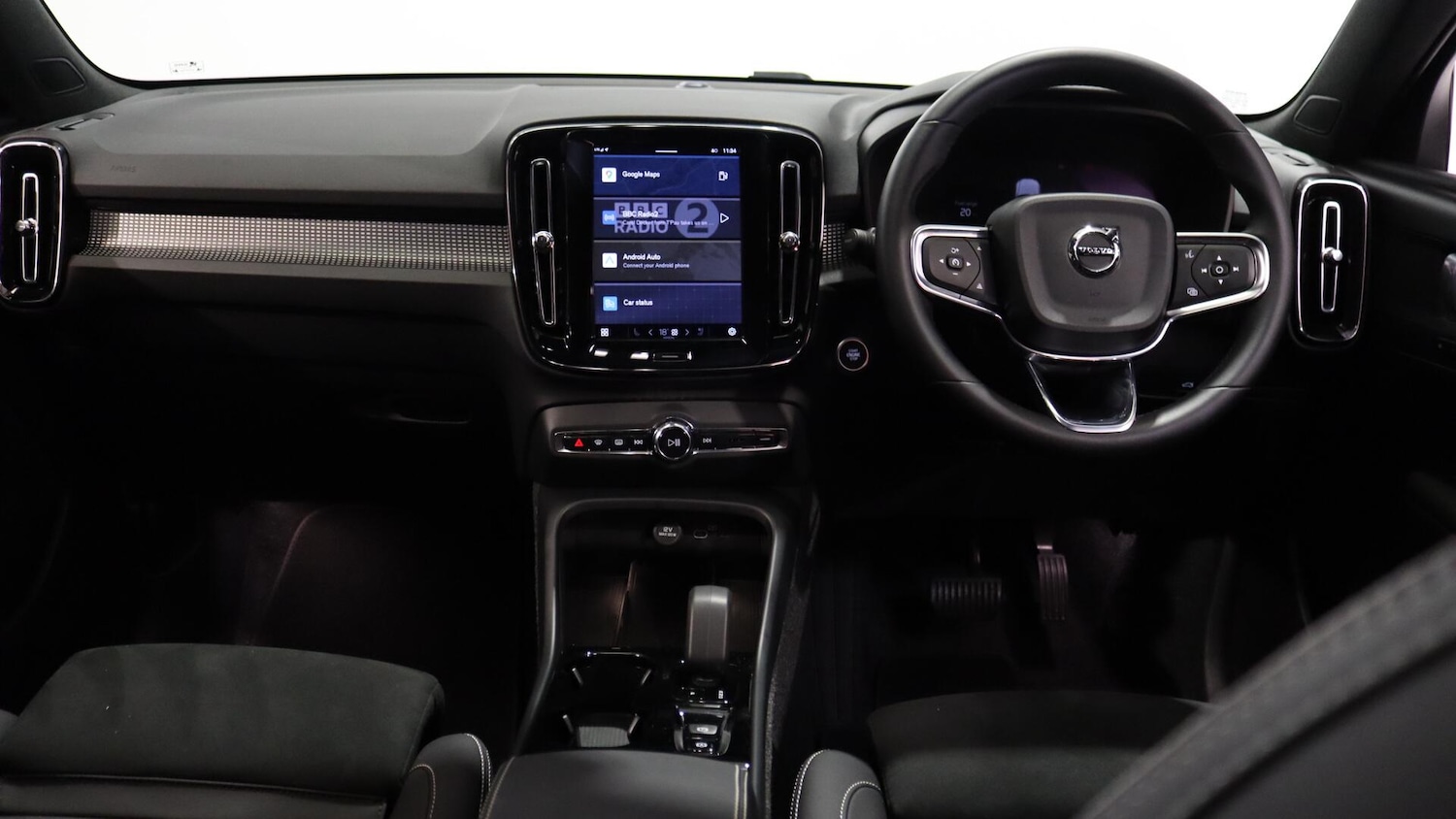 Used Volvo XC40 2025 for sale - 76059417: Photo 5