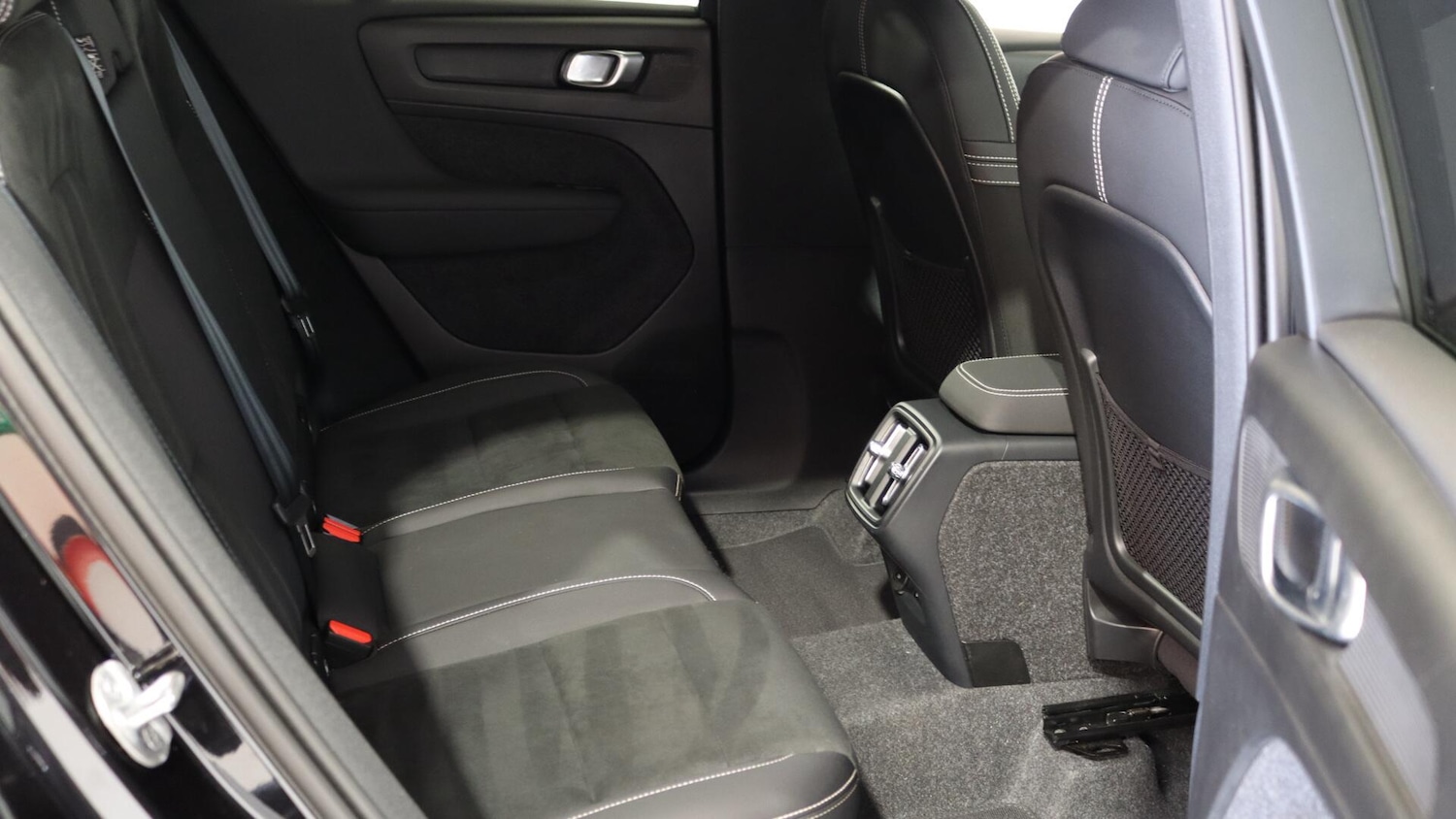 Used Volvo XC40 2025 for sale - 76059417: Photo 6