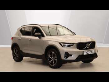 (23) - B3 (P) Plus Dark (Rear Camera, Heated Seats, BLIS, Apple CarPlay) 5-Door