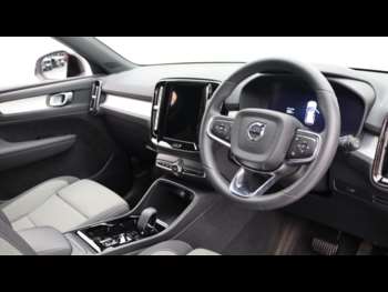 Used Volvo XC40 2023 for sale - 75362992: Photo