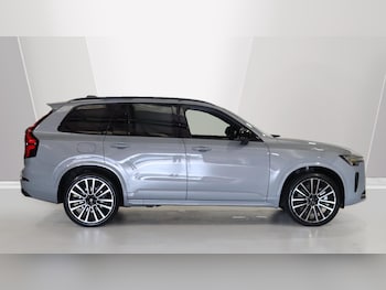 Used Volvo XC90 2025 for sale - 76026733: Photo 3