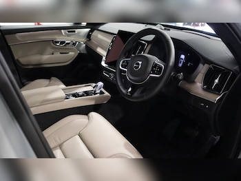 Used Volvo XC90 2025 for sale - 76026733: Photo 4