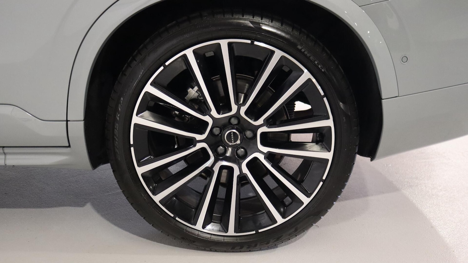 Used Volvo XC90 2025 for sale - 76026733: Photo 9
