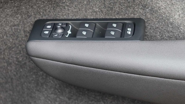 Used Volvo XC40 2025 for sale - 76246878: Photo 27