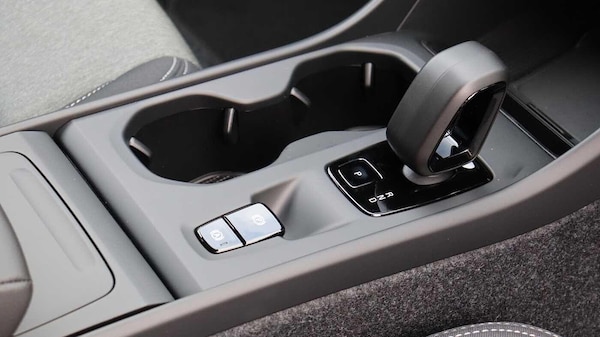 Used Volvo XC40 2025 for sale - 76246878: Photo 29