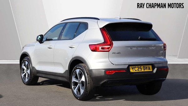 Used Volvo XC40 2025 for sale - 76167576: Photo 2