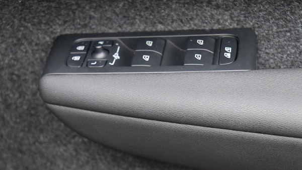 Used Volvo XC40 2025 for sale - 76167164: Photo 27