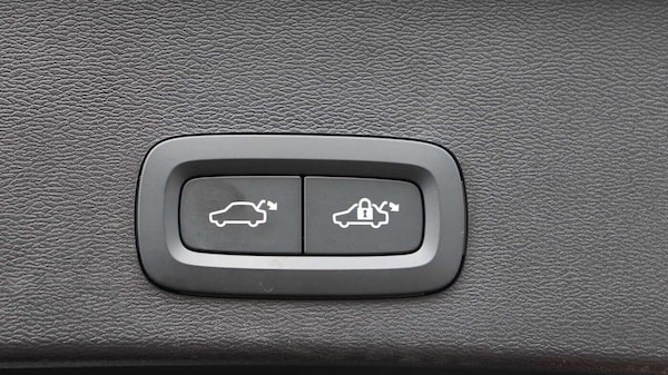 Used Volvo XC40 2025 for sale - 76167164: Photo 38