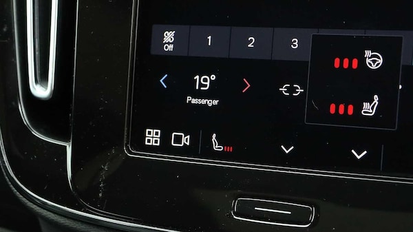 Used Volvo XC40 2025 for sale - 76167164: Photo 44