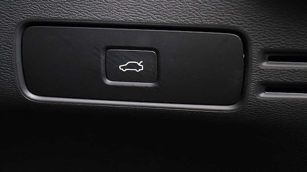 Used Volvo XC40 2025 for sale - 76167164: Photo 48
