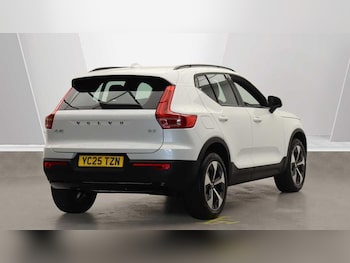 Used Volvo XC40 2025 for sale - 76239684: Photo 2
