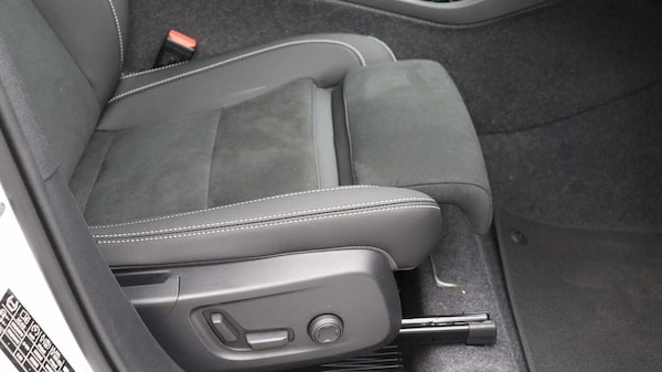 Used Volvo XC40 2025 for sale - 76239684: Photo 30