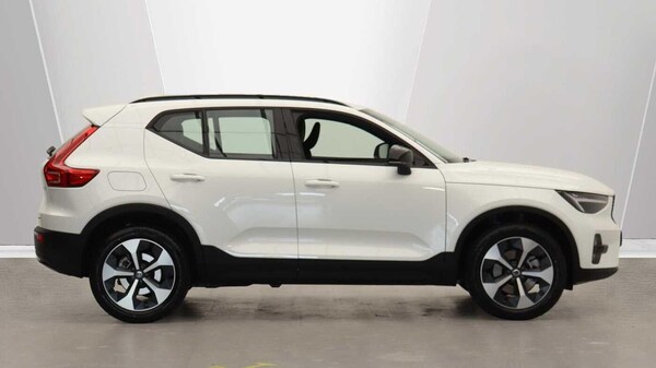 Used Volvo XC40 2025 for sale - 76239684: Photo 3