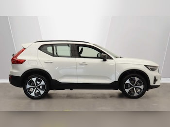 Used Volvo XC40 2025 for sale - 76239684: Photo 3