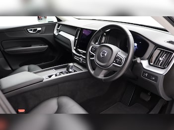 Used Volvo XC60 2022 for sale - 75532540: Photo